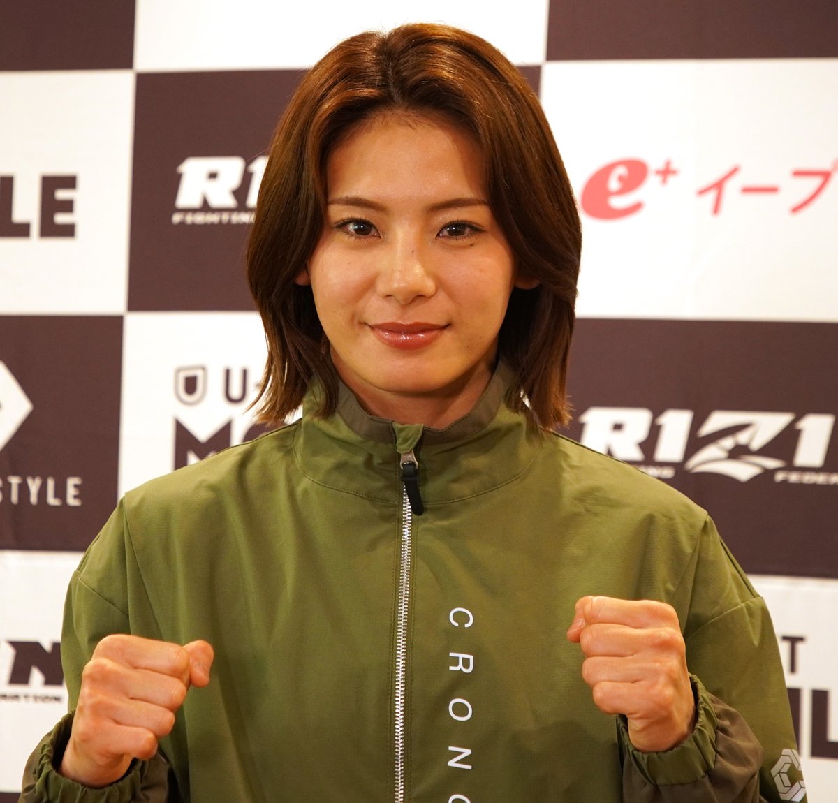 oricon_fight's tweet photo. #RIZIN53 メディアインタビュー🎙️
再起戦に挑むケイト・ロータス🔥
対戦相手は苦手なタイプと分析するも…
「一方的な試合をする‼️」
adidas×King Gnu常田大希のレアスニーカーGETで
運は絶好調✨
https://t.co/qyFGZVIgeW

@rizin_PR https://t.co/Z5fDBcJflQ