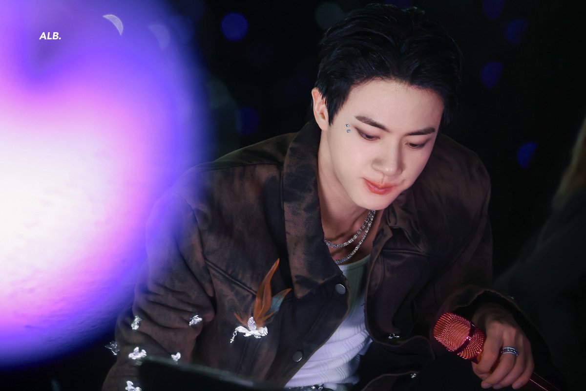 tangerinemeng's tweet photo. 260507 SEOKJIN ARIRANG WORLD TOUR IN MEXICO CITY DAY 1

Face card Face economy 👑

#JIN #김석진 #석진 #진 #SEOKJIN
#BTS_WORLDTOUR_ARIRANG #BTS_WORLDTOUR_ARIRANG_MEXICOCITY
#BTS_ARIRANG @BTS_twt https://t.co/hDP7annZbX