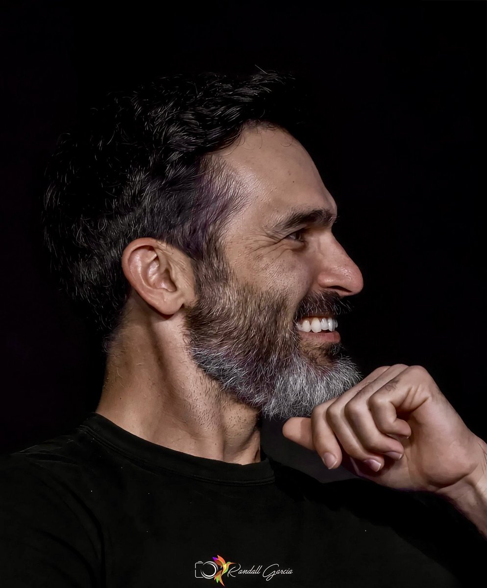 Tyler Hoechlin Archive tweet media