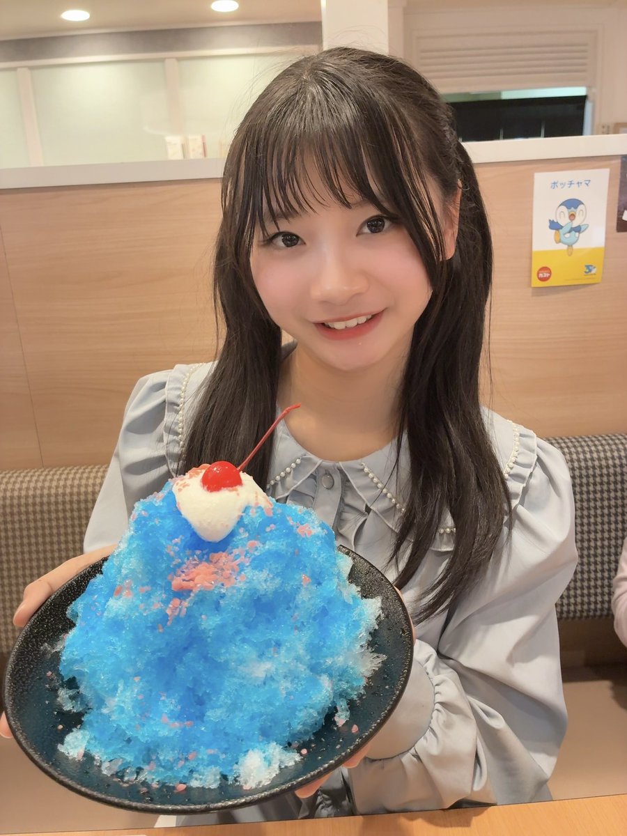 トロピカルウミガメより愛を込めてモイスチャーかき氷サマーブルー 今日も一日おつるん🎶1週間おつカレー( ˙꒳​˙ )꜆🍛🥄 5時のおやつに