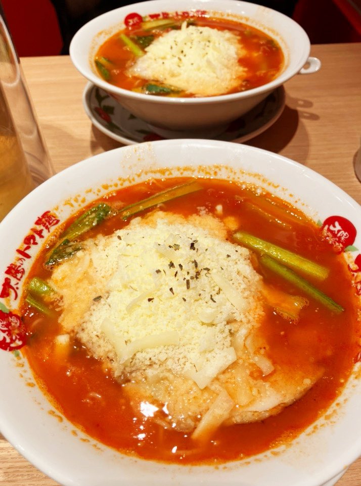 sol920lon's tweet photo. いっぱい食べた

最後のは食べ物じゃないけど…食べられるらしいので🦪･:*

思い出になって行く日の記録😌𓂃 𓈒𓏸 https://t.co/Rg2m42KFVj