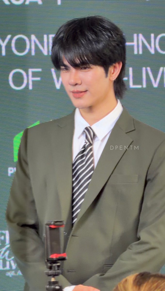 แล้วรูปนี้คือ😭😭😭😭😭😭😭😭

COMFORT HOUSE WITH MILE

#PruksaXMile
<a href="/milephakphum/">mile phakphum</a> #MilePhakphum