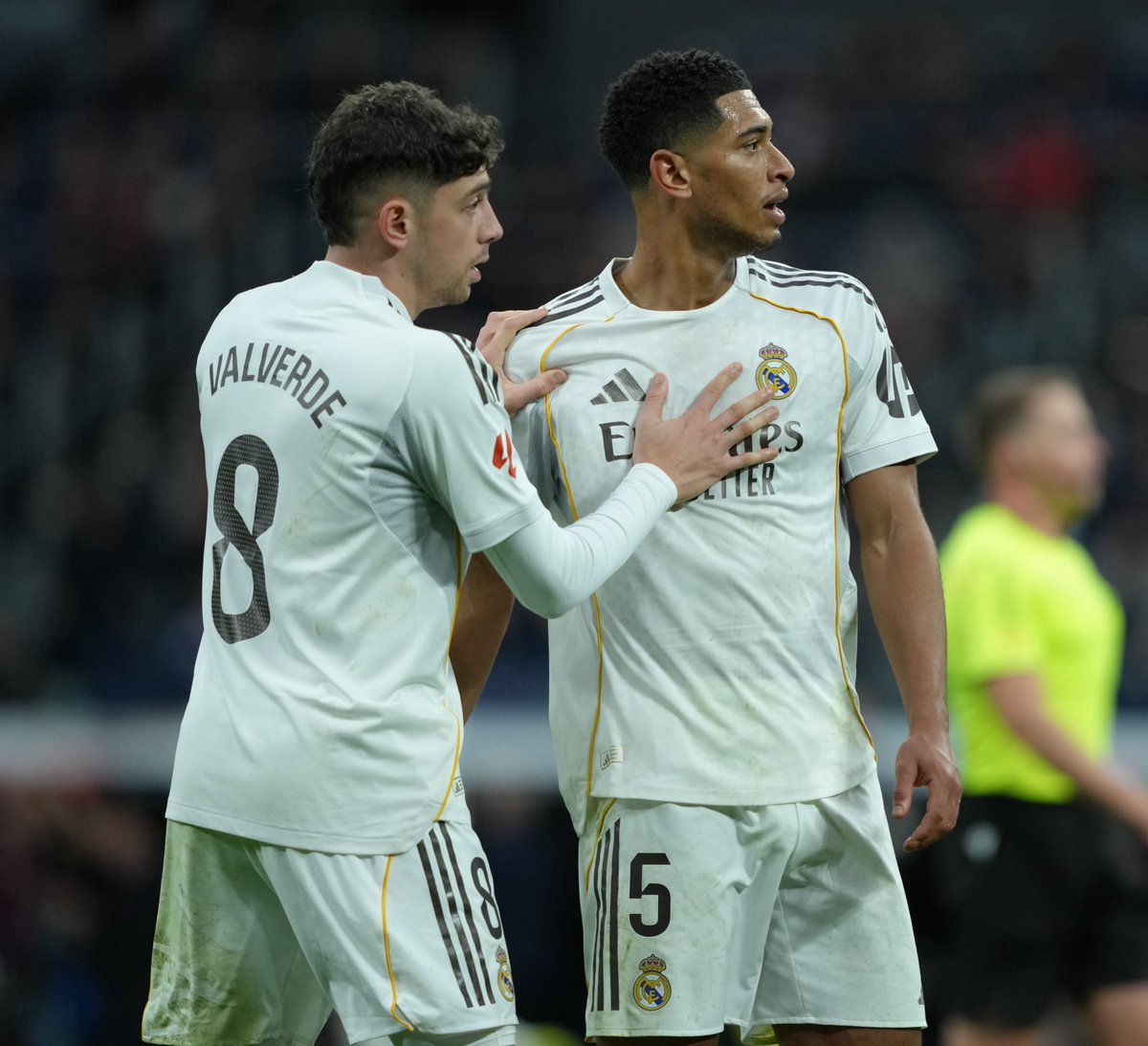 Mattrijk's tweet photo. @AQABABE_ 🚨🚨 Vinicius, Valverde, Bellingham, Rodrygo et Endrick auraient comploté pour faire virer Xabi Alonso.

Mbappé avait prévenu ses dirigeants. 🇫🇷🫣

(Les joueurs ont quand même gagné 😬) https://t.co/1rSSQNkd2c