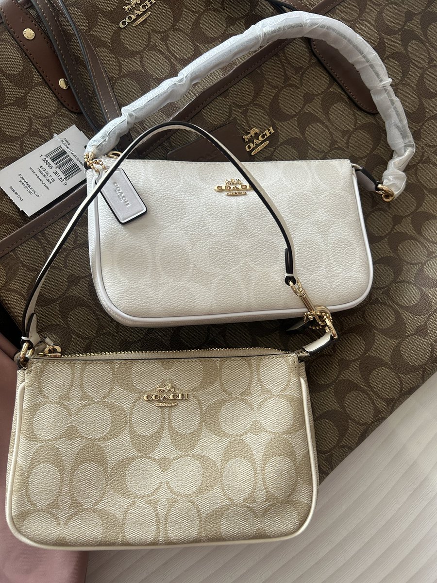 bags@2——— tweet media