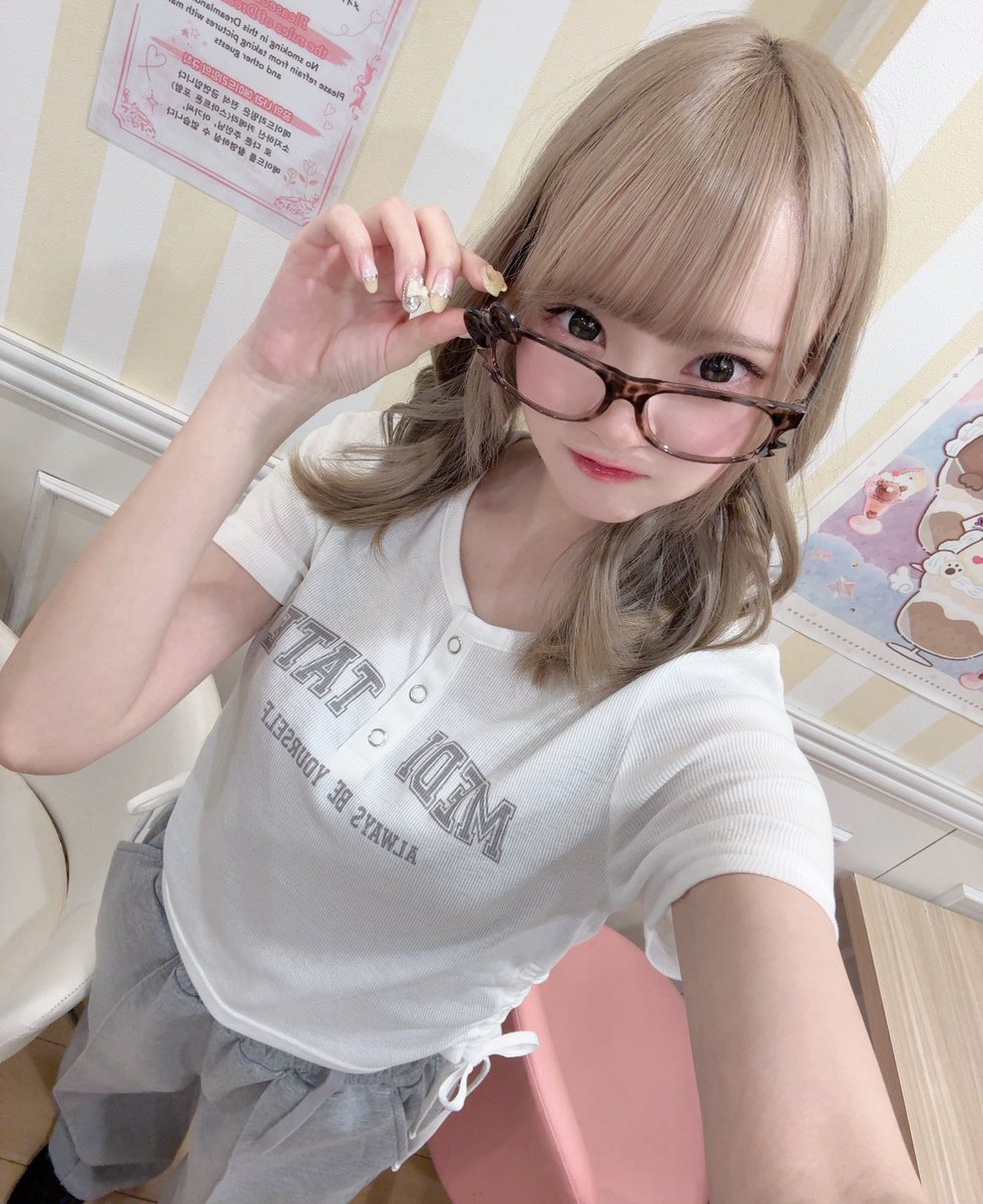 ことり🎀🐰めいどりーみん tweet media