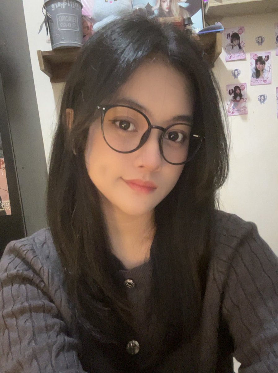 deladelss's tweet photo. 🤓 https://t.co/evuNiKhB9s
