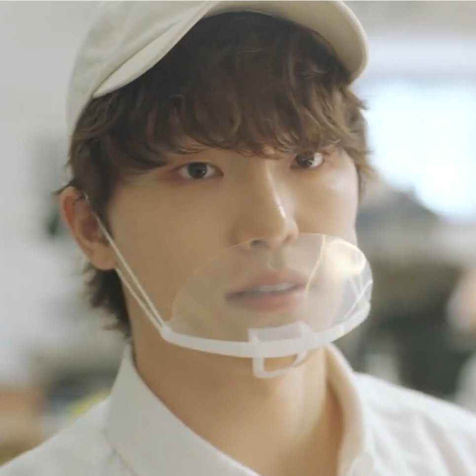 mingyursonly's tweet photo. this is type of face you'll go to a cafe for even though you don't drink coffee... if it means getting a glimpse of this handsome barista... oh my god, dino!!! 😭 https://t.co/GvvbKayiRQ