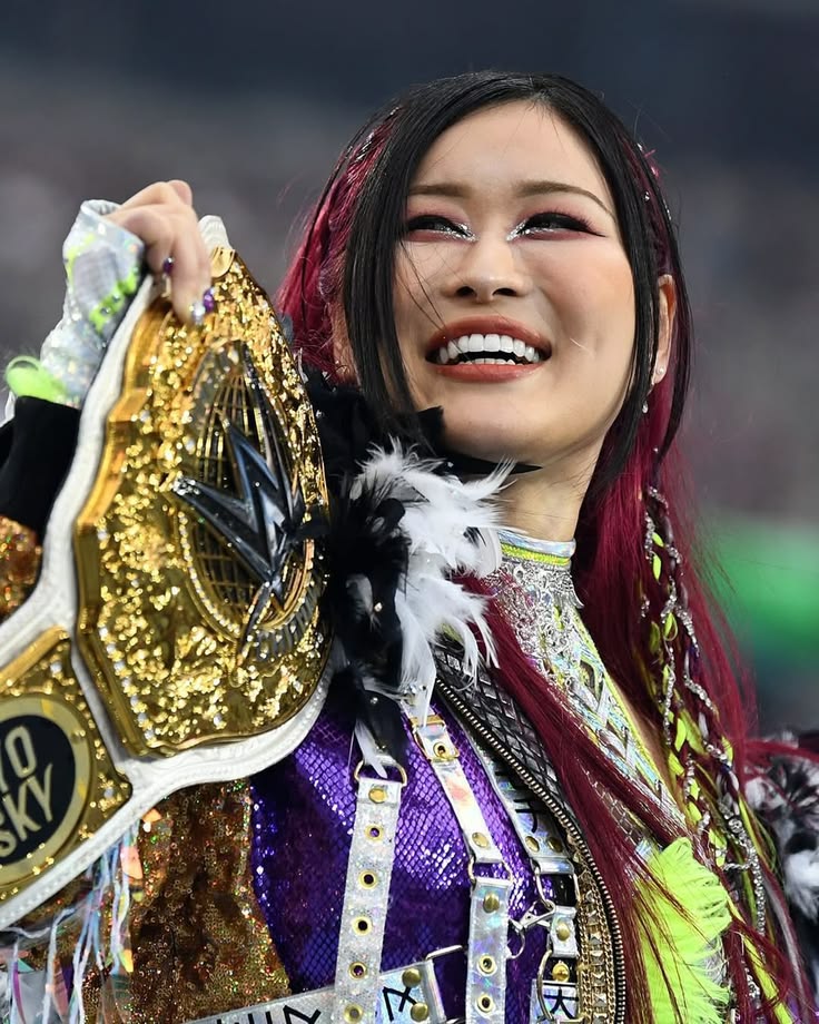 TOTAL CATCH ( WWE ) tweet media