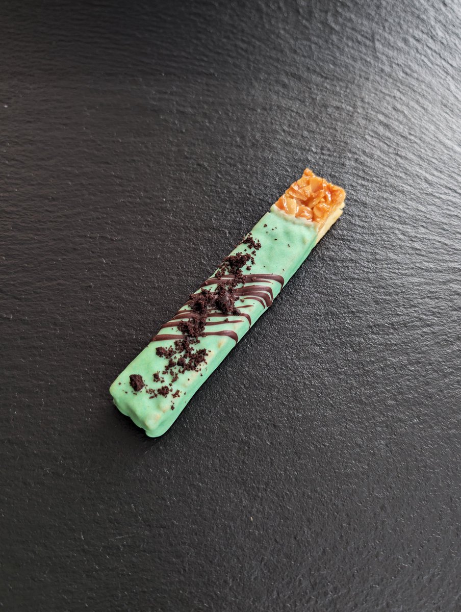 CLIP_ontakesan's tweet photo. ＼ CLIP FLORENTIN “THE PALETTE” 誕生 ／
今後【CLIP FLORENTIN “THE PALETTE”（CLIPフロランタン・ザ・パレット）】として、CLIPを象徴するコレクションへとなります。

#フロランタン #デコレーションスイーツ #大田区カフェ #ギフトスイーツ #チョコレート #clipontakesan https://t.co/5MiVO2CY4i