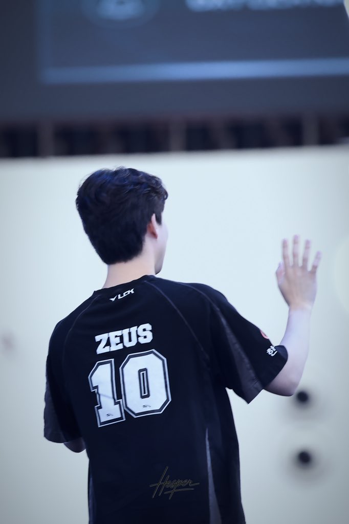 SMEB &amp; ZEUS 10 ✨
#HOMEFRONT_VIETNAM #SMEB #ZEUS #HLEWIN
