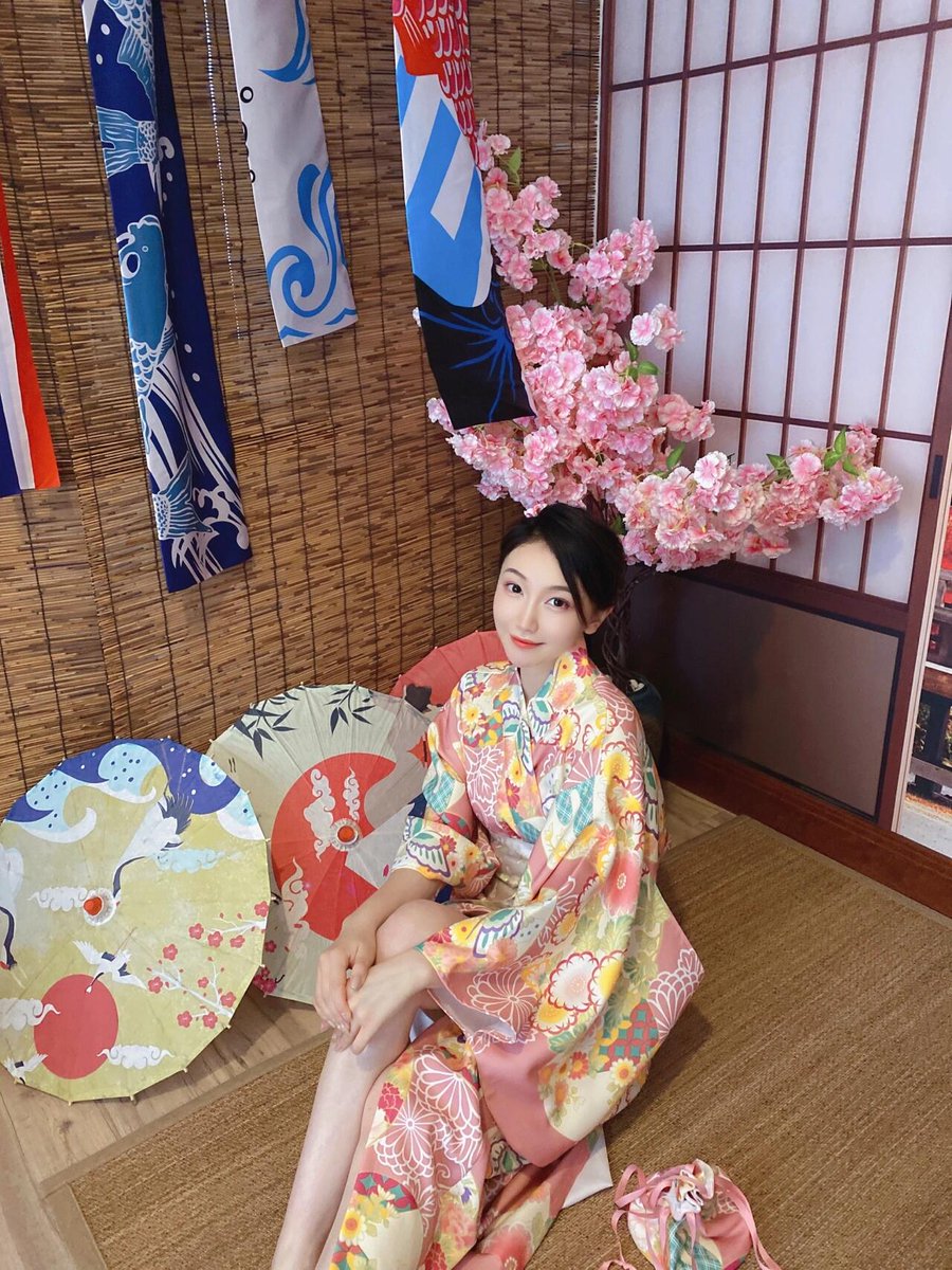快点来帮我当小鬼子羞辱吧，就想被虐待，就想被侮辱 https://t.co/z4685IEpIh