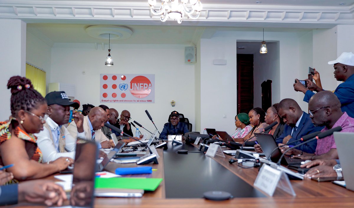 UNFPACameroon's tweet photo. Meeting at the @UNFPACameroun on May 7th, participants held a vibrant orientation session. With representatives from #BUCREP, #IFORD, the National Institute of Statistics and UN Agencies, the room was buzzing with excitement. https://t.co/sENIUZ4AV2