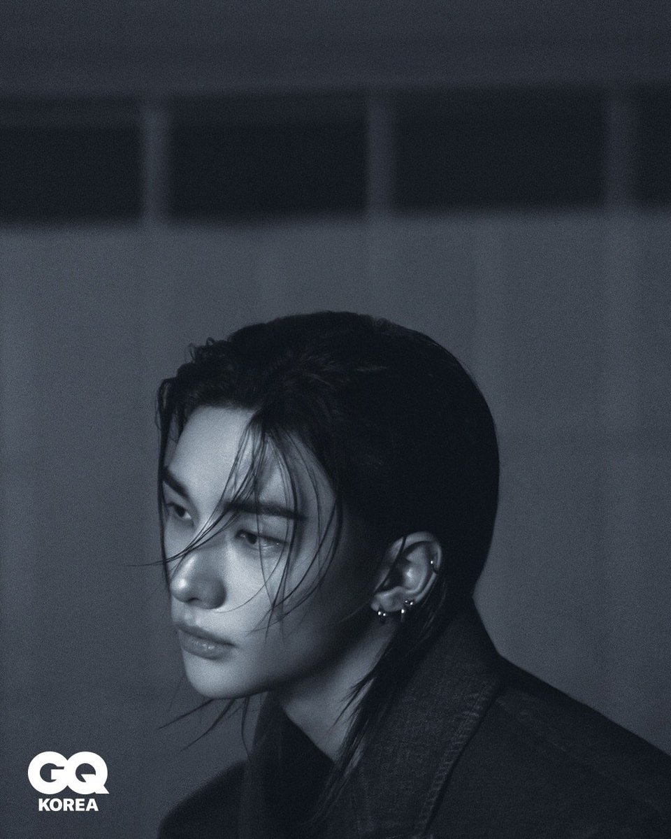 HYUNJIN IS SO HANDSOME 

#HYUNJINxDiorBeauty