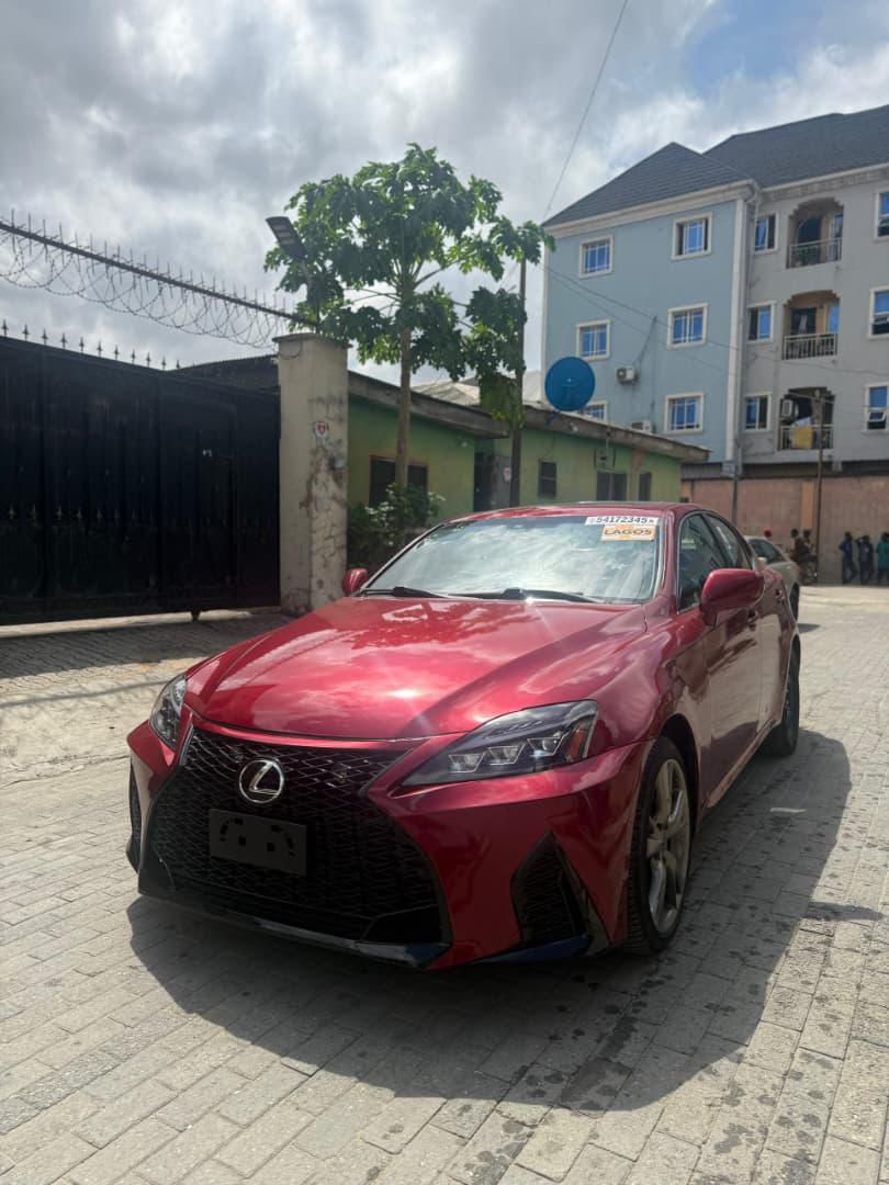 Lagos Mainland Car Plug 😁🚗🚙 tweet media
