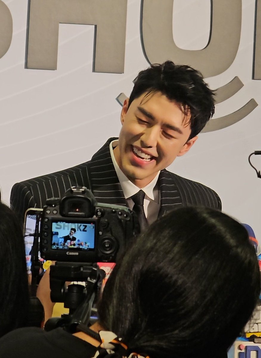 มูจะทำไมกึง(ธอรอ)*๓๙ tweet media