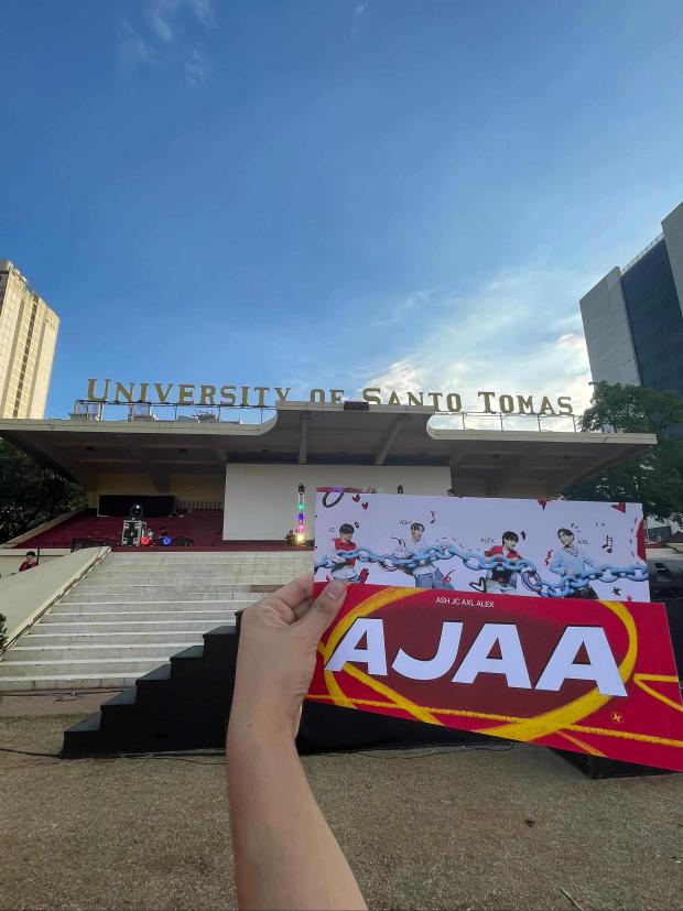haniesofc's tweet photo. [📸]

HANIES! AJAA is bringing their refreshing performances to the UST Grandstand stage today!

Let’s cheers our loudest and give them all the love! 🍯💛

ACCIO AJAA AT UST
#AJAA @AJAAofc https://t.co/sFNNdjRQ3H