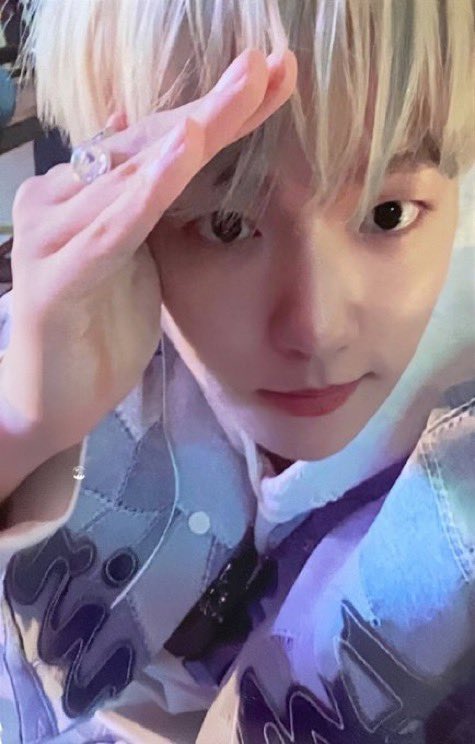 수야˳˳ tweet media