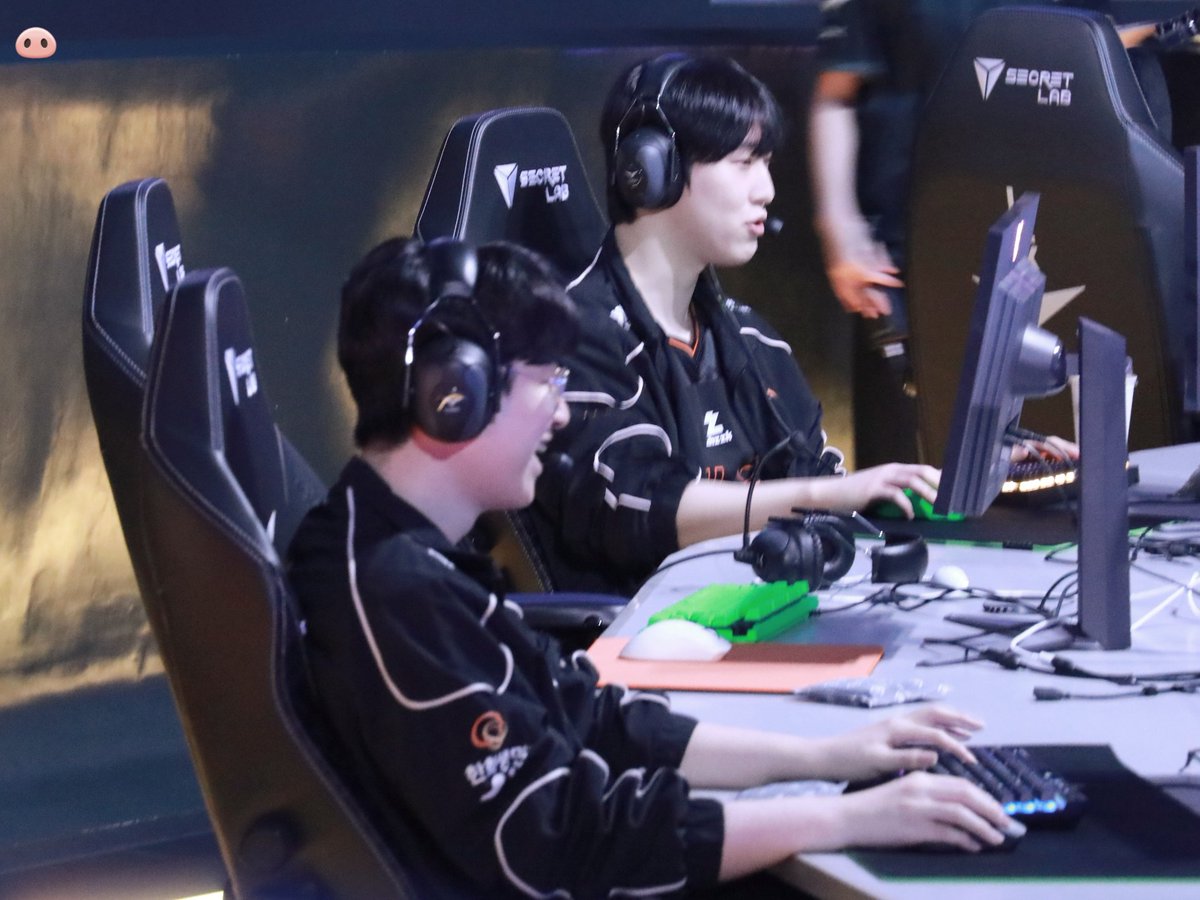 260506 HLE vs DNS

세팅 할 때 우제랑 건우 ㅋㅋㅋ
왜케 좋지😆

#ZEUS ＃제우스 #HLEWIN