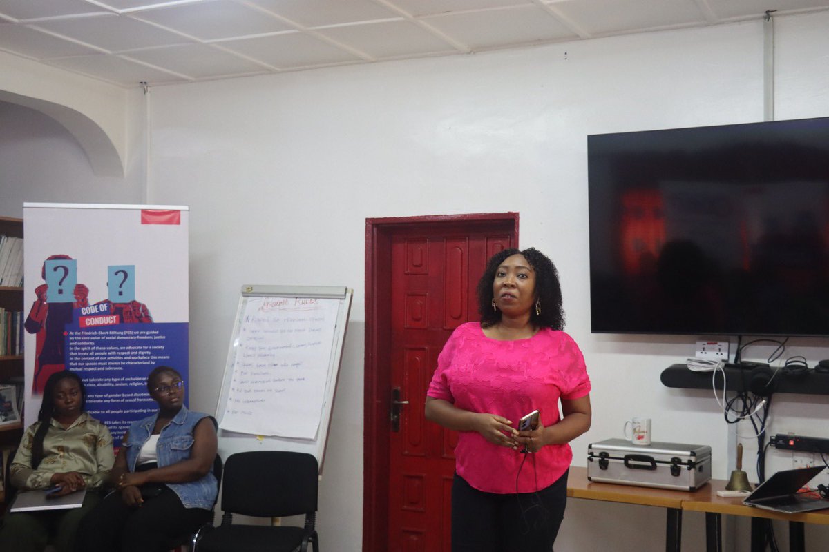 FES_OMYV's tweet photo. “Home is about the people not the building”
We welcomed our current cohort the OMYV style at their opening session last month. The warmth was definitely palpable 🫶🏾
#omyv #youngactivists https://t.co/vM2qESN4gu