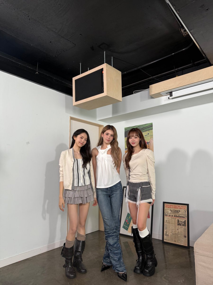 [📷] 아이오아이 (I.O.I) l 2026.05.08 <집대성>

#아이오아이 #IOI 
#IOI_LOOP #갑자기 #Suddenly