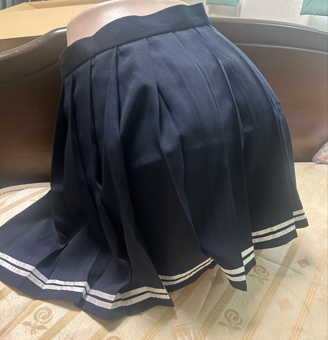 前に欲しいものリストで送っていただいた
プリッツスカートと組み合わせると
無敵コンボ出来るなこれ。
ただスカートがだいぶブカブカなので
一回り小さいサイズ買おうか悩む 