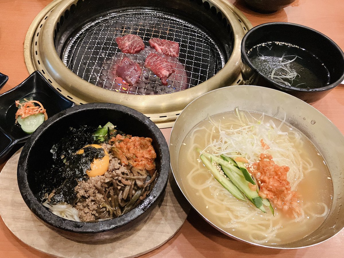 久しぶりに股関節受診でした！
調子良い。でも腸腰筋はまだまだ硬くてなかなか解れず…
ハイドロ久しぶりに打ってもらったけれど痛かったー
でもさすが即効性でその後押されて痛みなし👏
先生明日、札幌だって。わたし来週札幌。
ニアミス…
写真は受診前に姉とランチ。
#股関節唇損傷