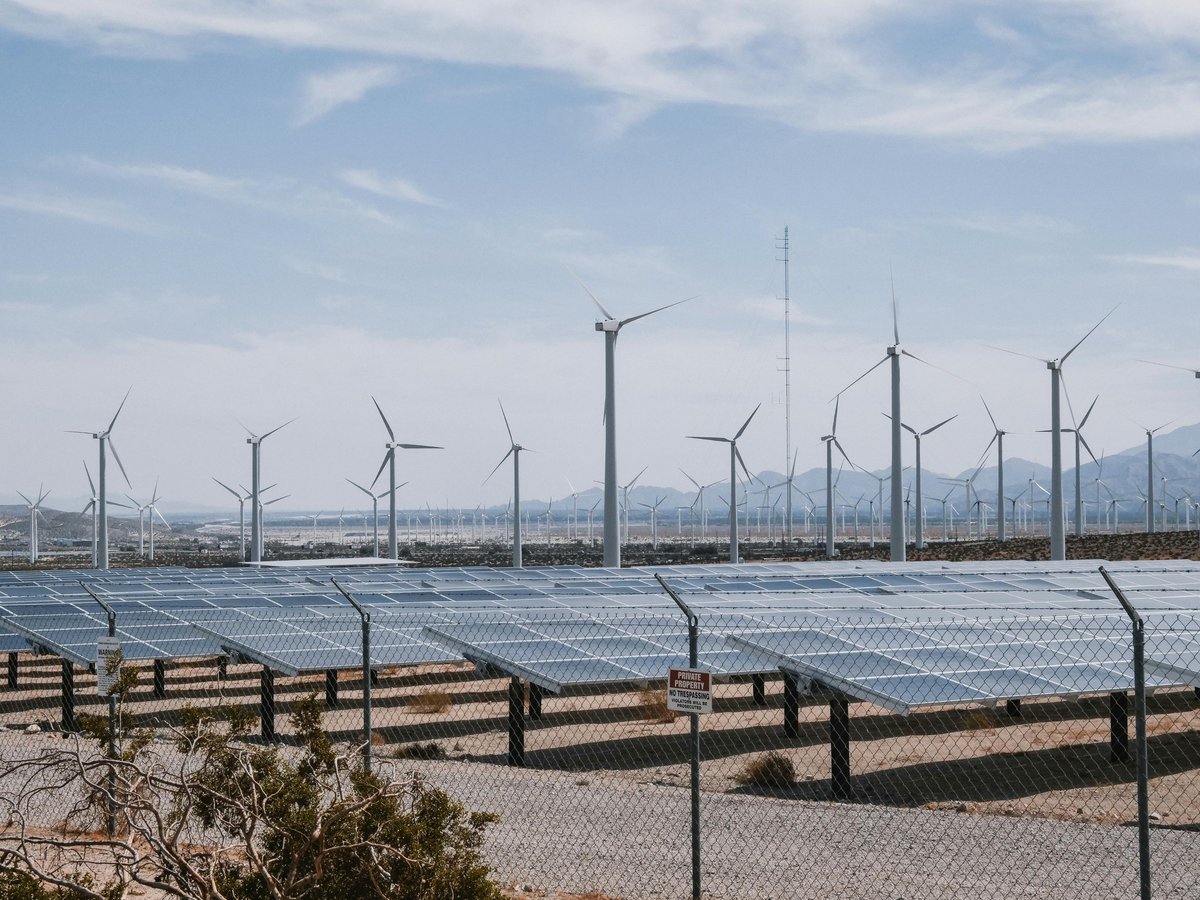 _AndeliGroup's tweet photo. ⚡ For substations, utility grids &amp; industrial systems—reliable switching + faster fault isolation.

📧 andeli@andeligroup.com
🌐 https://t.co/yTcNM3qQQY

#andeli #vacuumcircuitbreaker #powerdistribution #mediumvoltage #smartgrid https://t.co/b7JU0tsjrv