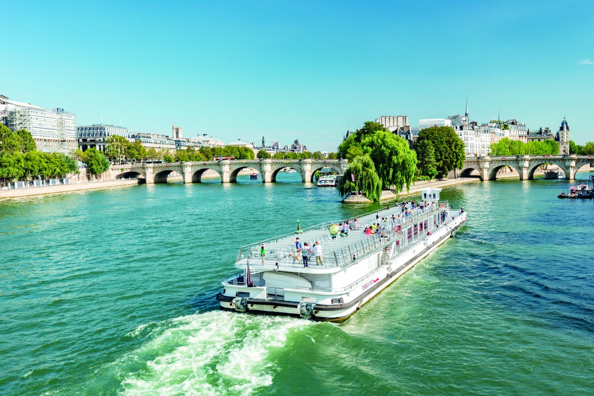 STN_Airport's tweet photo. Bonjour Paris! 🥐✈️❤️ @jet2tweets has a NEW route landing at @STN_Airport in March 2027.

The route to Paris Charles de Gaule will operate 4️⃣ flights per week.

Customers can now book award-winning holidays to visit the city itself, enjoy a magical trip to Disneyland Paris 🏰 or enjoy a Eurocamp getaway 🌳 

Your magical adventure awaits... ⤵️
Book Flights: https://t.co/bs1D7krD0h 
Book a Jet2CityBreak: https://t.co/sDjVf2XCkm