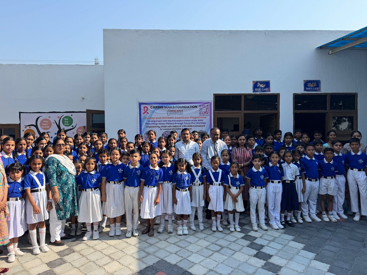CaringSoulsFoun's tweet photo. Proud to share that our representative, Sanjeev Verma, successfully conducted a Cancer Awareness Programme to spread knowledge about early detection, prevention, and the importance of regular health check-ups.

Together, let’s work towards a healthier and cancer-aware society. 🎗️ https://t.co/MakGcSMQIC