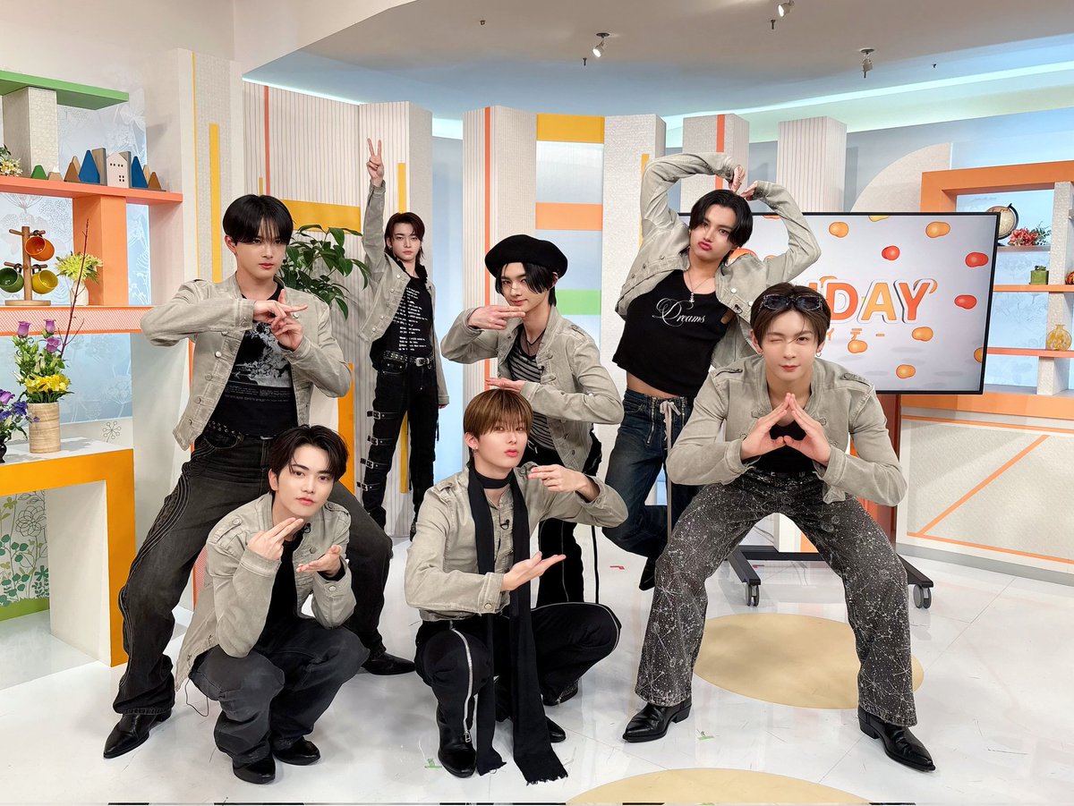 aoentranslation's tweet photo. @aoen_official ENG:
💙#aoen日和 #aoen_today📷☀️260508
📺We were on RNC『every.FRIDAY』!
Thank you so much💙
#RNC #西日本放送 #everyFRIDAY
#aoen #アオエン https://t.co/CumwMoD4Fz