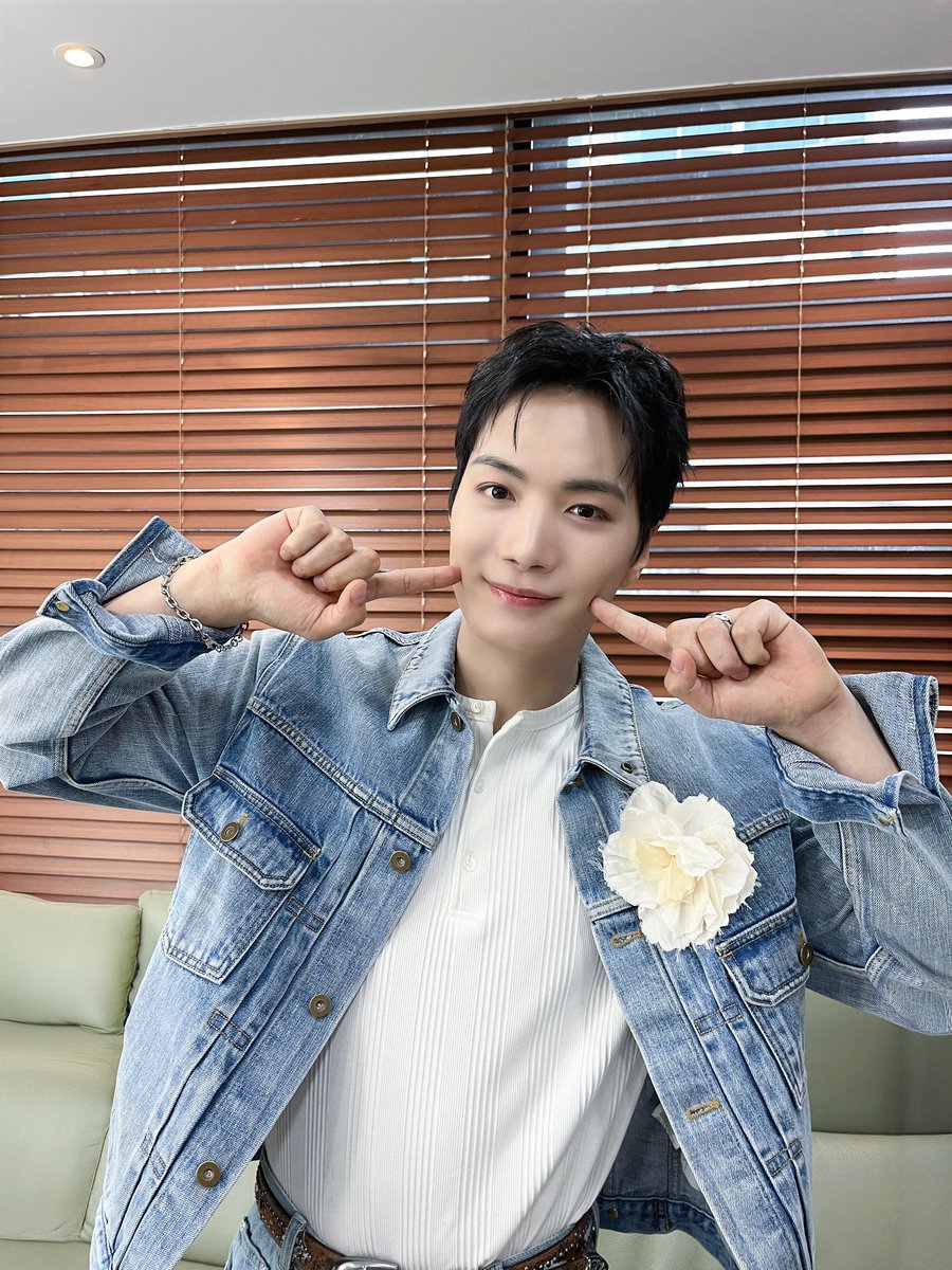 김종현 (KIM JONGHYEON) tweet media