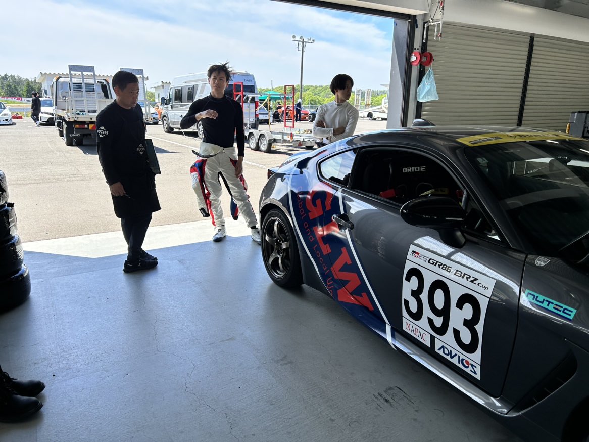 GLW_Corp's tweet photo. 来週末のSUGO大会に向けて、竹村・岡崎の両名で練習走行をしてきました！
各部品のフィーリングやコース理解、タイヤの使い方など大いに勉強になった練習日でした。
来週末が楽しみです！ https://t.co/2cTx1WM3gc