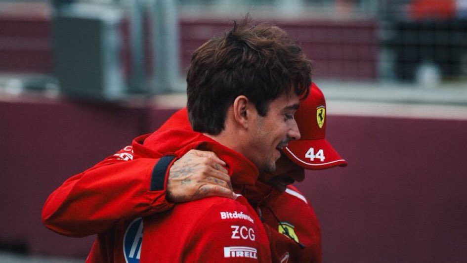 Ferrari AR tweet media