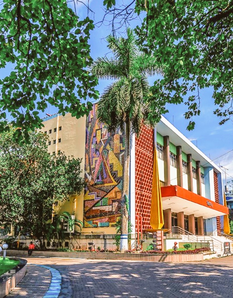 Ever since Nehru founded Rabindra Sadan in the 1960s, the month-long programme to celebrate #RabindranathTagore every May has been the heart beat of people.  It now stands cancelled.