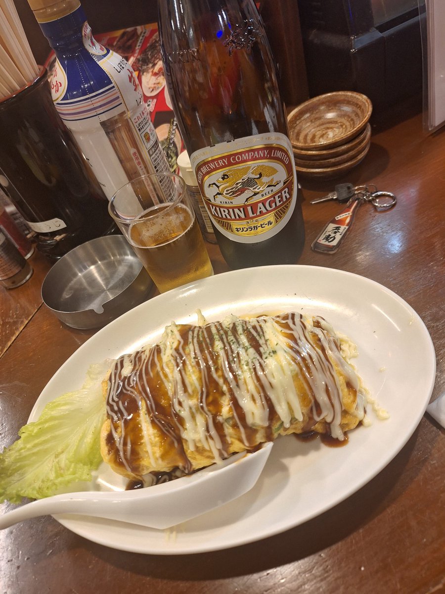 nomisuke26's tweet photo. 三宮で仕事から解放(^o^)
何年ぶりの　ゴン太
肉じゃがをオムレツにする発想が凄すぎ🤤🤤🤤 https://t.co/uL4Q9rY7HK