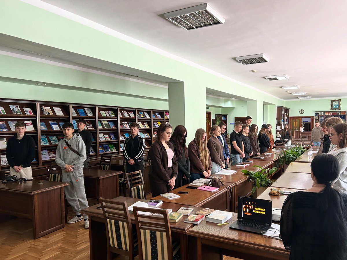 Бібліотека ім. Л. Каніщенка ЗУНУ tweet media