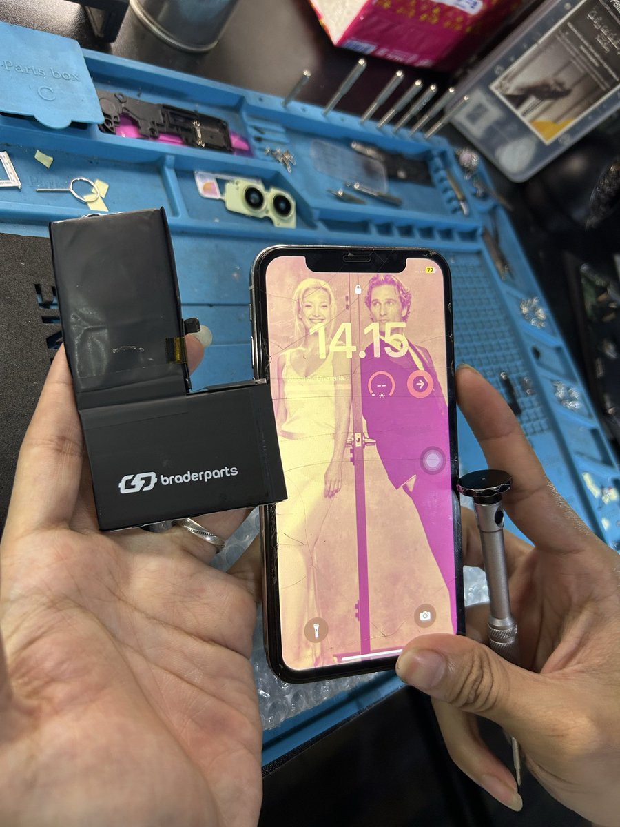 owrchestra's tweet photo. 🔊🔊🔊 UPDATE NEW KASUS!!! 

Replace Battery iPhone X
(Kasus Battery gembung (baru ganti 1 bulanan😱))

Replace LCD iPhone 11 Pro
(Kasus LCD ada sebagian yang tidak bisa disentuh)

DONE ✅ https://t.co/5gbNWGY2Cz