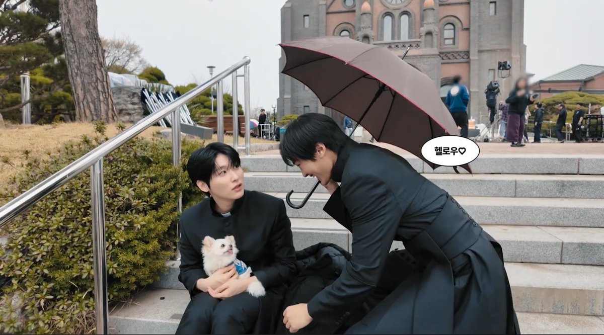 ppoyeomz's tweet photo. Look at their smiles together 🐻🐶🦊 

#우빈 #태영 #뽀염 #뽀염즈 #크래비티 https://t.co/QJ0bQfaqGS