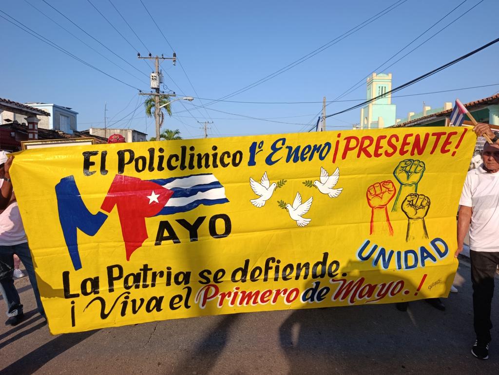 SaludCSur's tweet photo. Los trabajadores de la salud en Consolación del Sur listo en este desfile por el 1 de  Mayo .
#LaPatriaSeDefiende https://t.co/AN6toA84TY