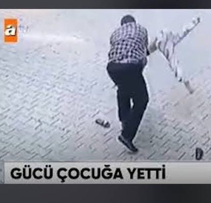 buckleyback's tweet photo. gelen geçen herkesin üstümüze oynama işi https://t.co/tK0Ys5KYZc