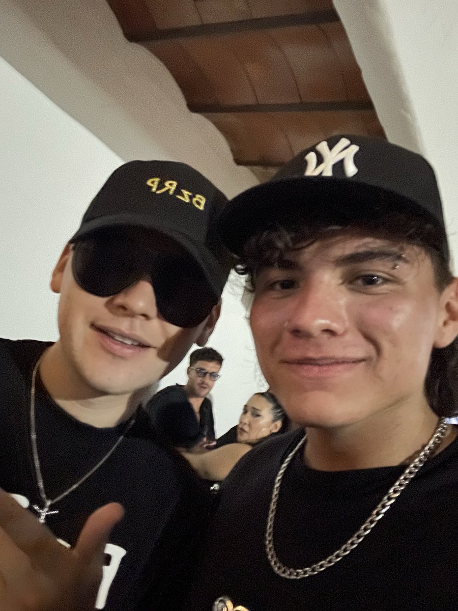 Santiiiii 💚🍀🔫🐍🌳 tweet media