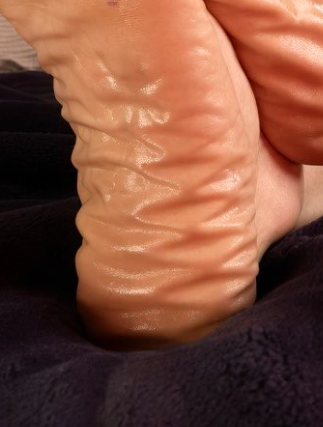 balls414478's tweet photo. @ShiftySan117 Now this is peak. I never seen such a unique pattern on some soles like this! Its almost uniform. I wonder how it feels to drag my fingers on it. https://t.co/I0GbG4JZZk