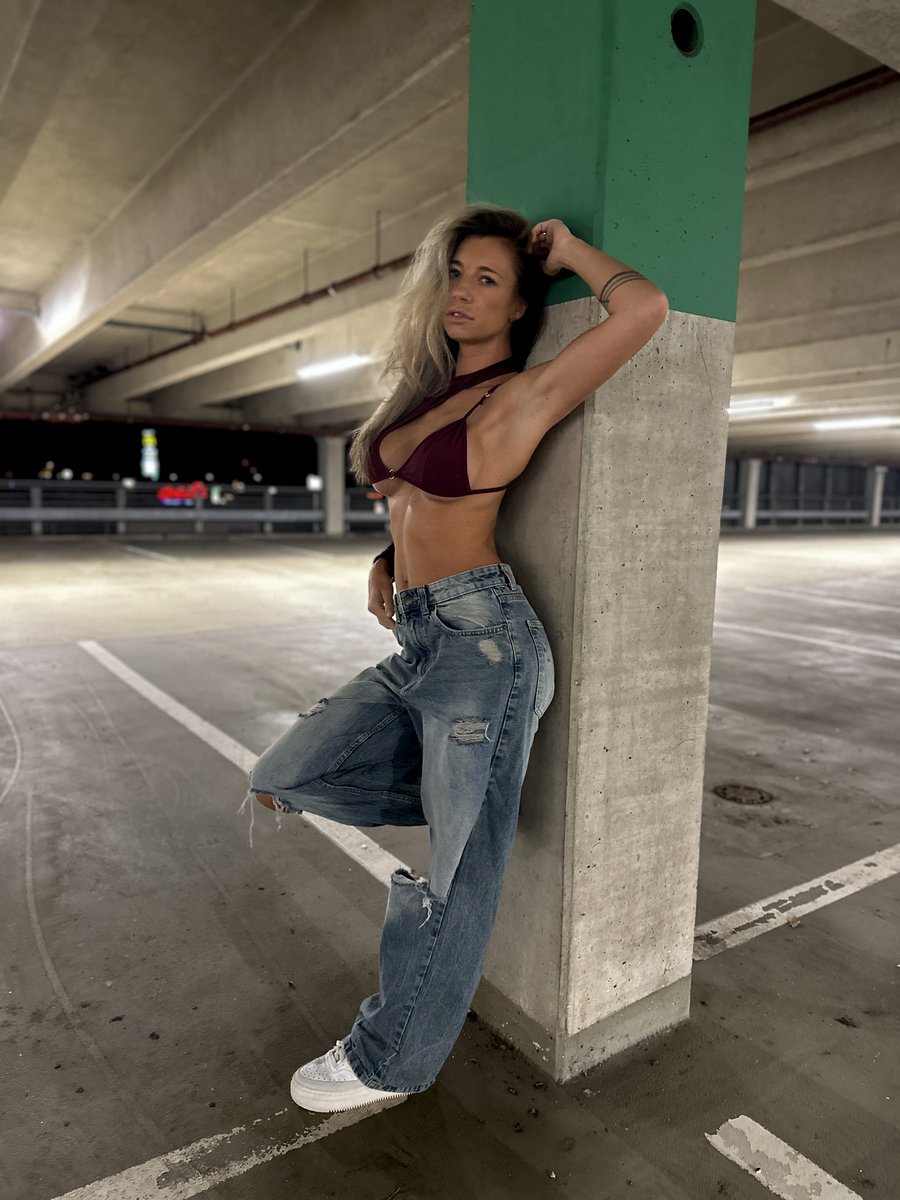 April Carter tweet media