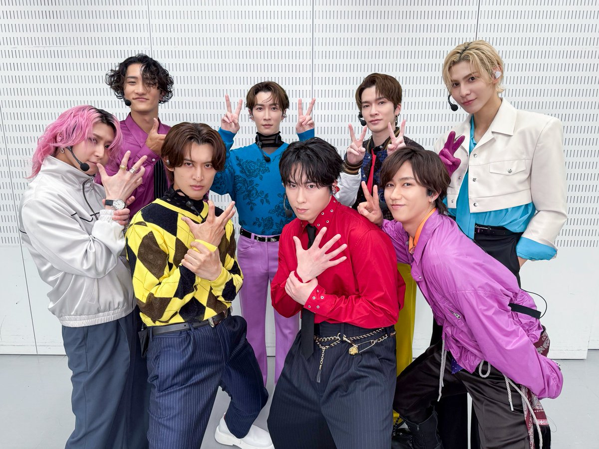 #Mステ
ありがとうございました🎶
<a href="/Mst_com/">music station</a> 

#SAVEYOURHEART 🤖
を披露させていただきました！

⏰この後22:30から
Spotify公式リスニングパーティー🎧
🔗party.spotify.com/event/0aVfUtzE…

#SnowMan 
#Mステで君マモ