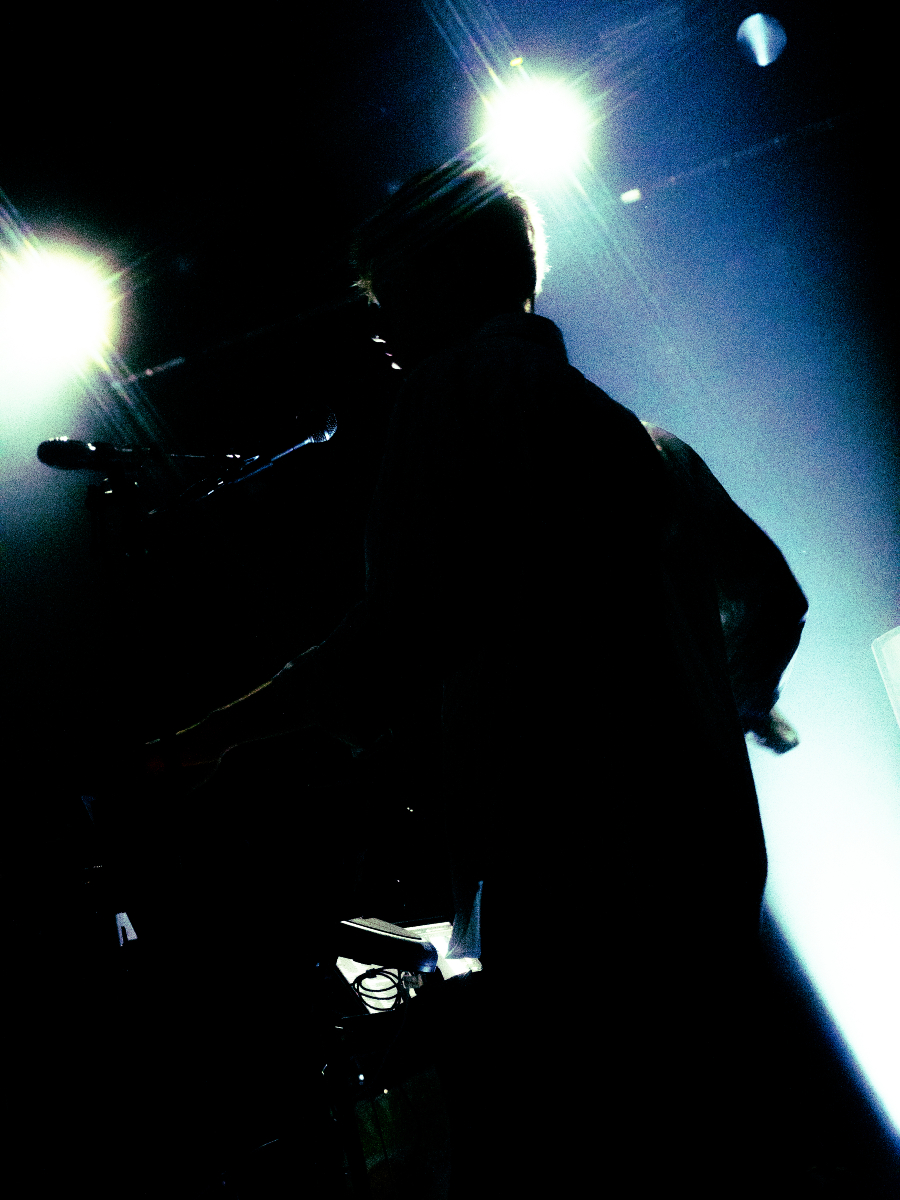 WHYTTMAGAZINE's tweet photo. Sev Karlsson’s debut EP Reverie feels less like a first release and more like the quiet emergence of a fully realised artistic identity.

Blending blurred textures, restrained vocals, and emotionally charged production, the project explores memory, movement, and introspection with subtlety. Fans of Toro y Moi, Bon Iver, Mk.gee, and Chanel Beads should pay attention.

Explore the sound, themes, and emotional world behind Sev Karlsson’s remarkable first EP.

Read the full feature on Reverie now.
https://t.co/Eq6EQAT4zr

By Contributor @danielleholian_