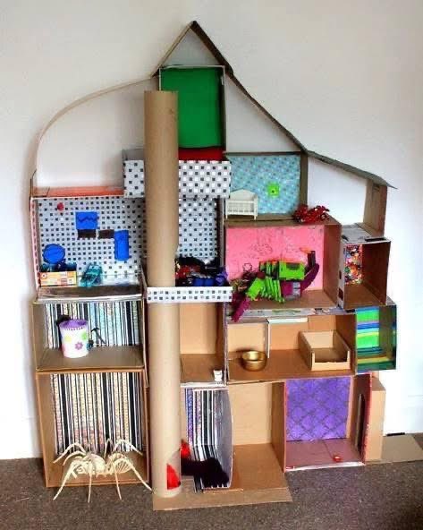 MsJiJionline's tweet photo. Watching kids turn cardboard n recycled treasures into their own dollhouses is pure magic. 💖 Every fold, paint splash, and tiny detail shows creativity, confidence, and big dreams in little minds. 🌎♻️
#AfterSchoolProgram  #ReduceReuseRecycle @CorpusChristiDP #PlanetChild https://t.co/6CG5EvGLhv