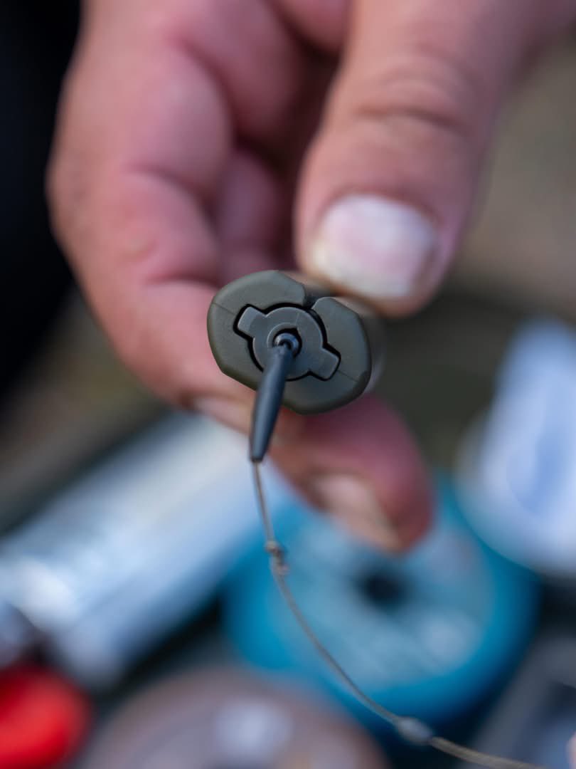 omcfishinglife's tweet photo. Build a Bag of Magic! ✨🤩
The NEW Magic Wand 🪄 INLINE System is OUT NOW 🔥 Designed to fit perfectly inside a specially engineered lead for next-level Solid Bag performance. 🚀🎣
https://t.co/WhjnJTLEpq
#carprigs #solidbag #carpfishing #fishingtackle #onemorecast https://t.co/2WExUSVaqF
