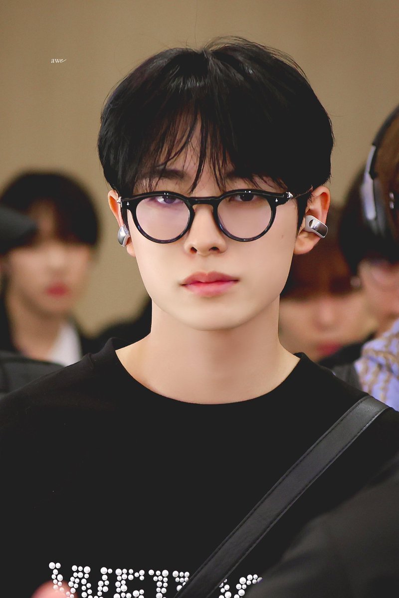 툰다운하니까 바로 이얼굴 나오네