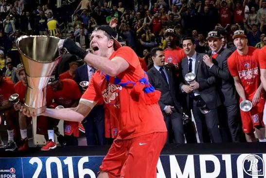 ganchetto's tweet photo. Undécima Final Four para @23Llull, cerca del récord absoluto.

19 temporadas en EuroLeague, 11 Final Fours. Va a por su cuarto título

Victor Khryapa fue a 12 Final Fours con el CSKA. Kostas Sloukas también puede llegar a 12 (y una en 2009 donde no fue convocado por Olympiacos). https://t.co/Xtdsdqrzf9