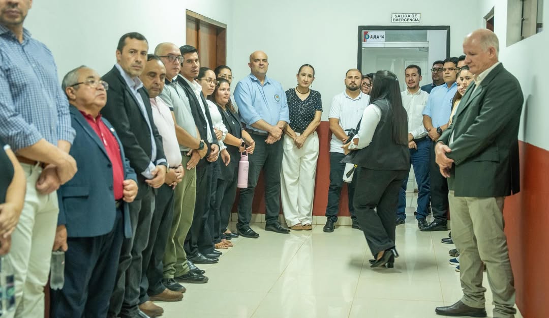 proyectoATY's tweet photo. Una galería gráfica de la inauguración del laboratorio de la #redATY de la @UncConcepcion ¡Gracias a todos los asistentes! Caminamos con ilusión con el resto de participantes en el proyecto: @uni_itapua @FcytUnca y la colaboración de @pablodeolavide y @CooperacionAND https://t.co/RU0547QYyC